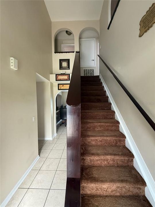 En Venta: $324,900 (4 camas, 3 baños, 2222 Pies cuadrados)