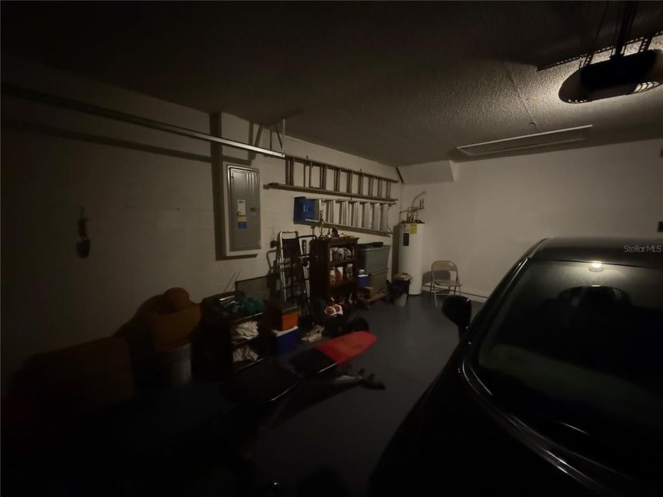 En Venta: $324,900 (4 camas, 3 baños, 2222 Pies cuadrados)