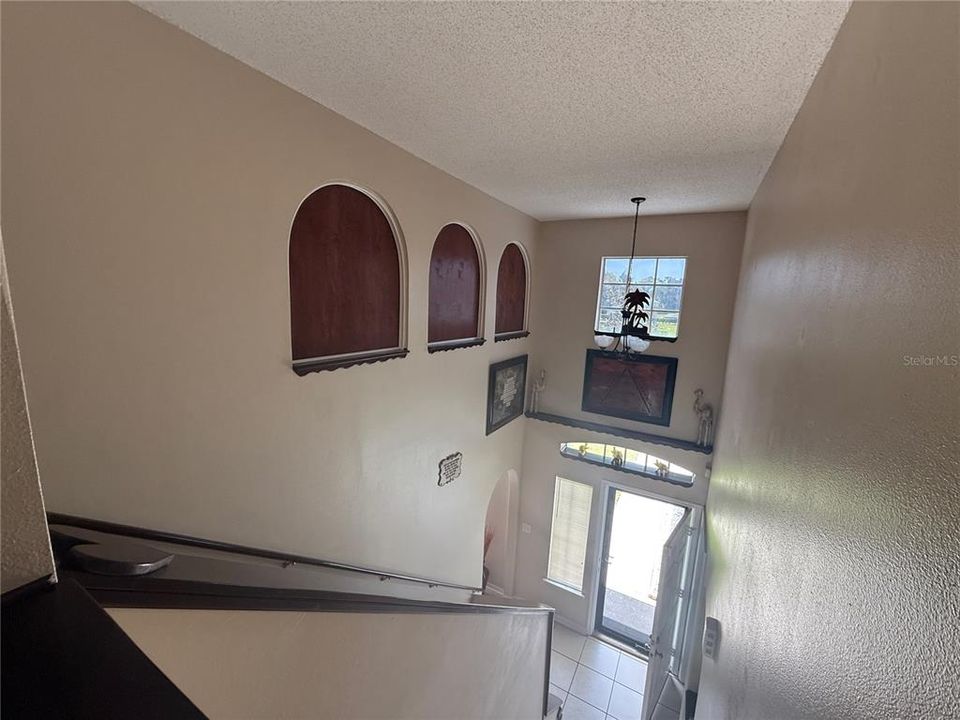 En Venta: $324,900 (4 camas, 3 baños, 2222 Pies cuadrados)