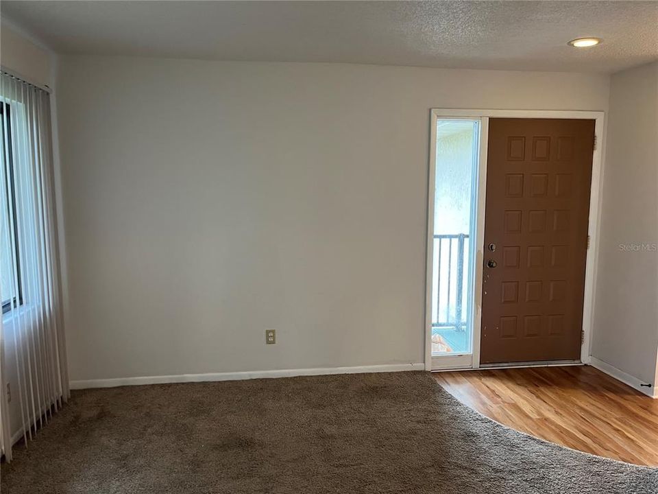 For Rent: $1,150 (2 beds, 2 baths, 1098 Square Feet)