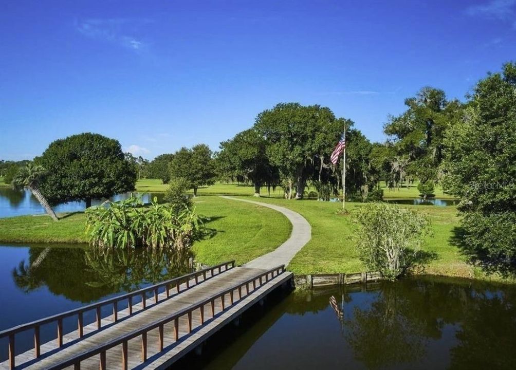 待售: $17,500 (0.50 acres)