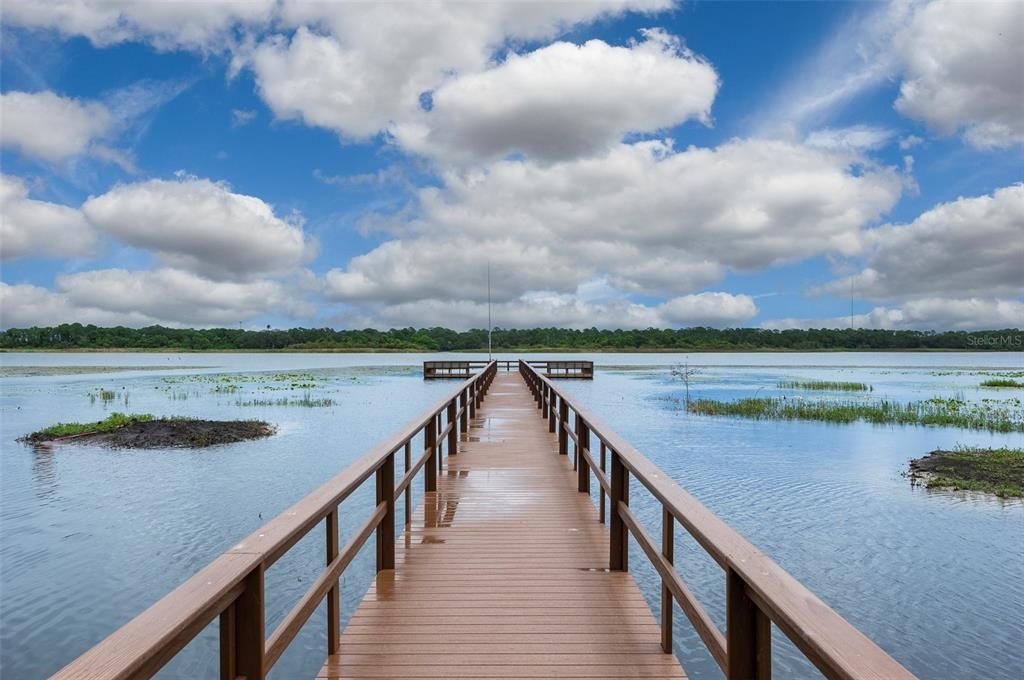 Active With Contract: $1,450 (2 beds, 1 baths, 1015 Square Feet)