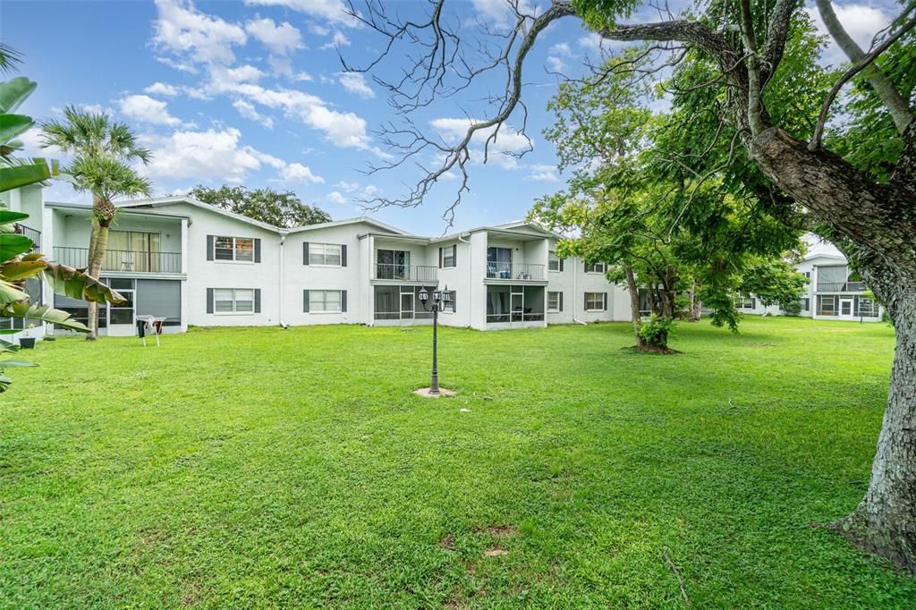 Activo con contrato: $145,000 (2 camas, 2 baños, 1034 Pies cuadrados)