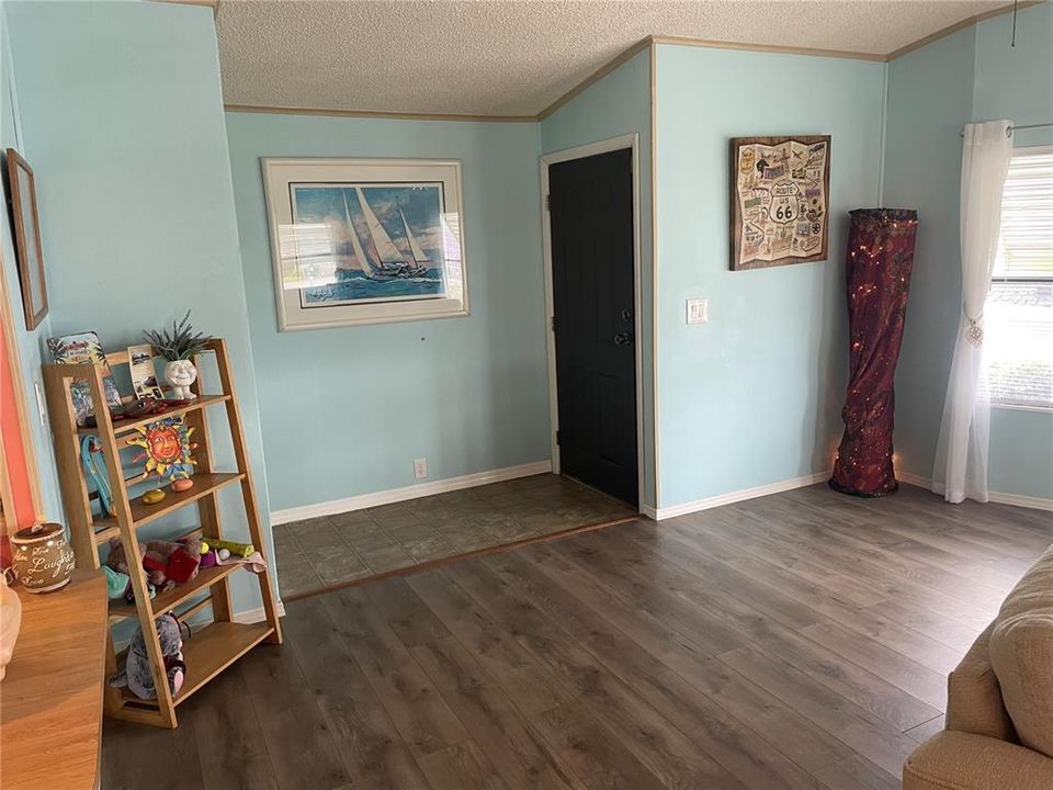 待售: $239,000 (2 贝兹, 2 浴室, 1532 平方英尺)