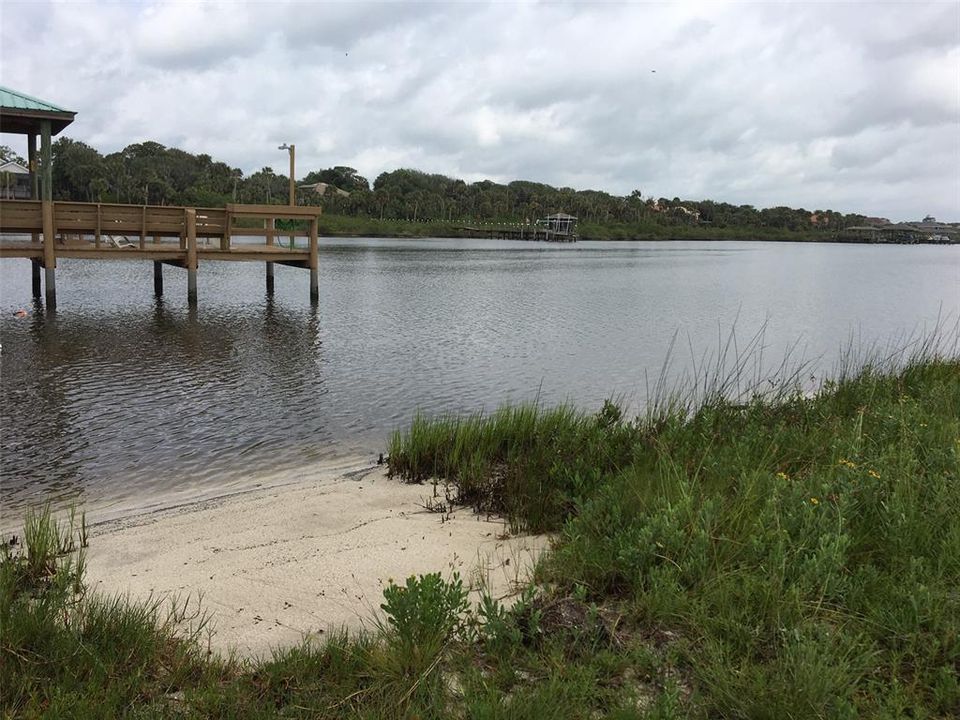 待售: $239,000 (2 贝兹, 2 浴室, 1532 平方英尺)