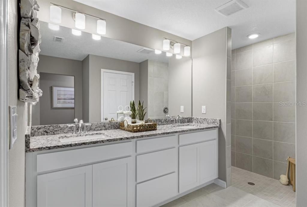 Active With Contract: $284,990 (4 beds, 2 baths, 1829 Square Feet)