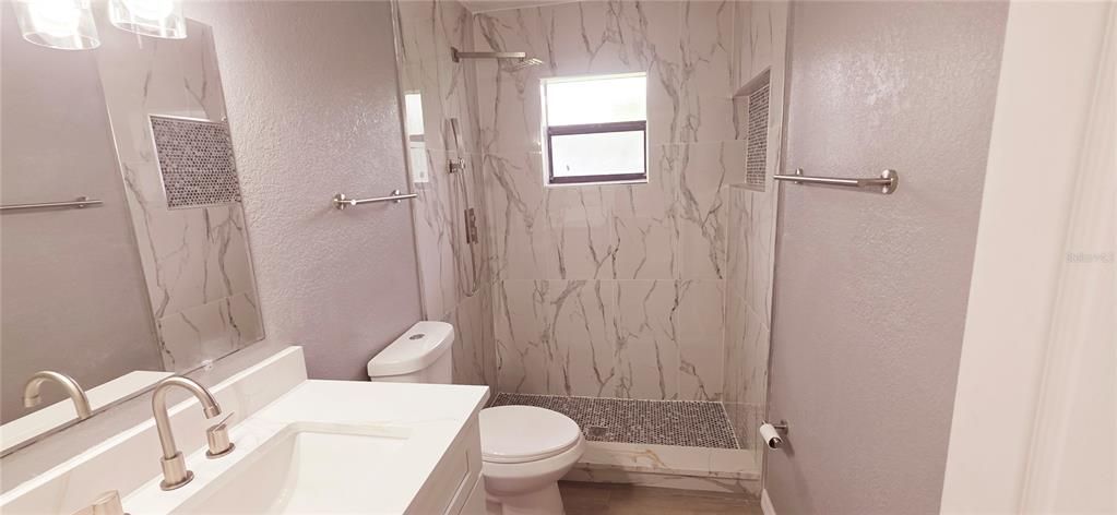 Active With Contract: $270,000 (3 beds, 2 baths, 1182 Square Feet)