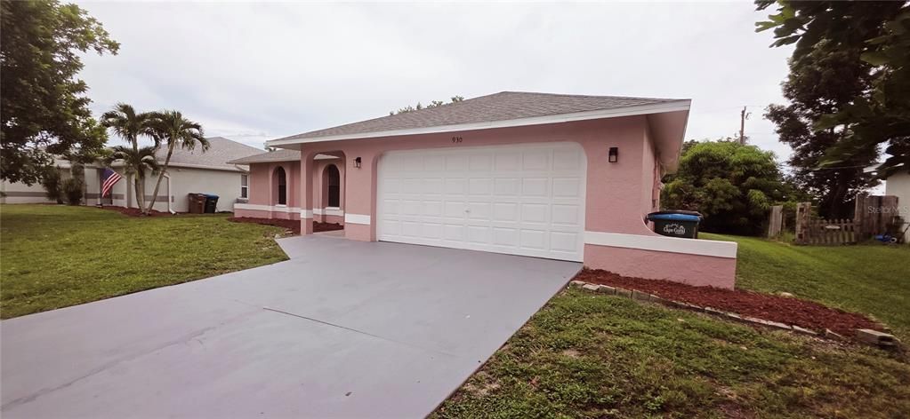 Active With Contract: $270,000 (3 beds, 2 baths, 1182 Square Feet)