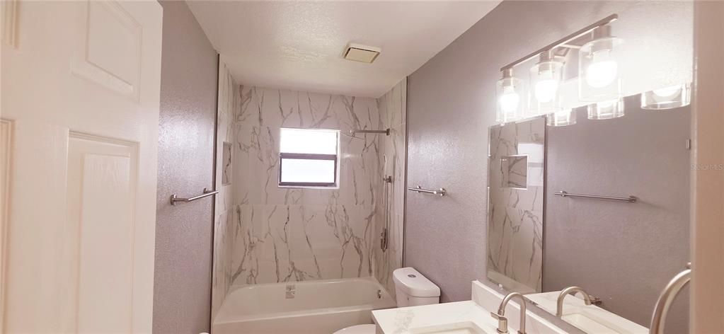 Active With Contract: $270,000 (3 beds, 2 baths, 1182 Square Feet)