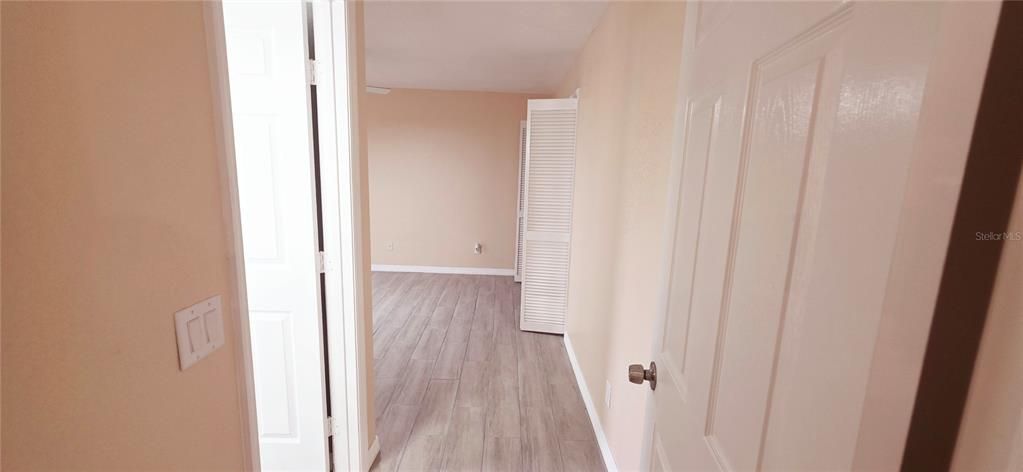 Active With Contract: $270,000 (3 beds, 2 baths, 1182 Square Feet)