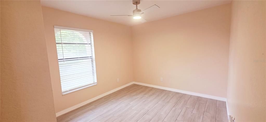 Active With Contract: $270,000 (3 beds, 2 baths, 1182 Square Feet)