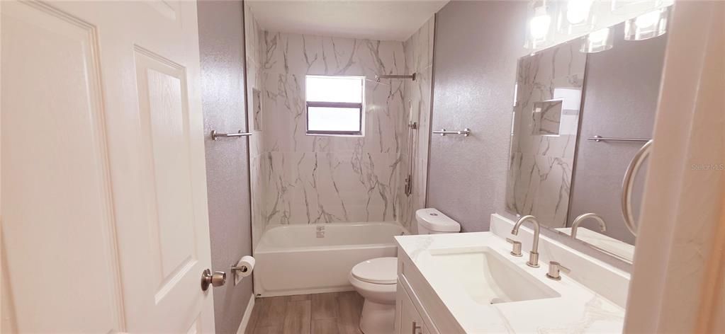 Active With Contract: $270,000 (3 beds, 2 baths, 1182 Square Feet)