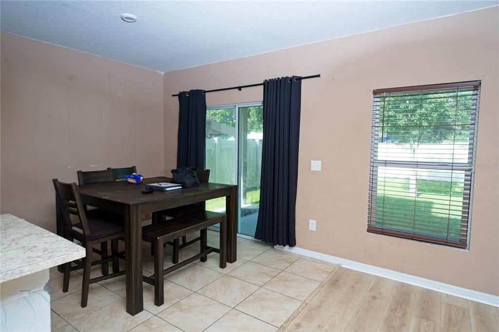 Под контрактом: $269,000 (3 спален, 2 ванн, 1431 Квадратных фут)