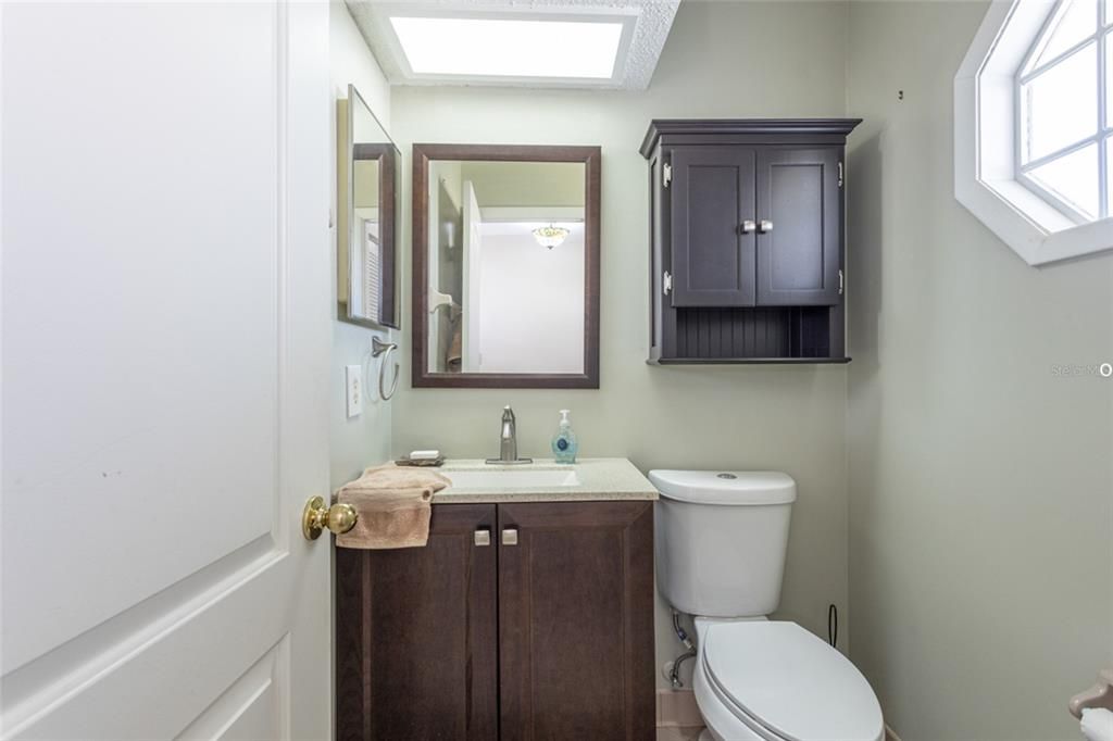 En Venta: $525,000 (4 camas, 2 baños, 1722 Pies cuadrados)