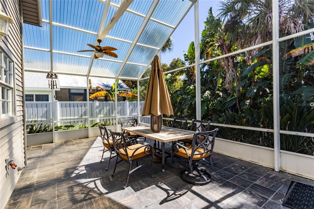 En Venta: $525,000 (4 camas, 2 baños, 1722 Pies cuadrados)