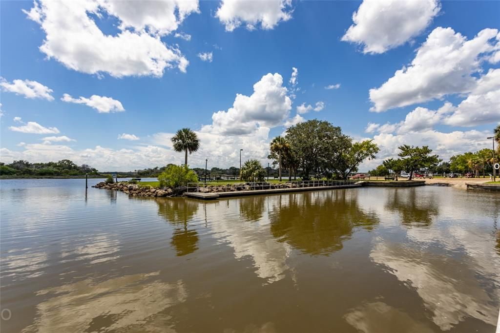 En Venta: $525,000 (4 camas, 2 baños, 1722 Pies cuadrados)