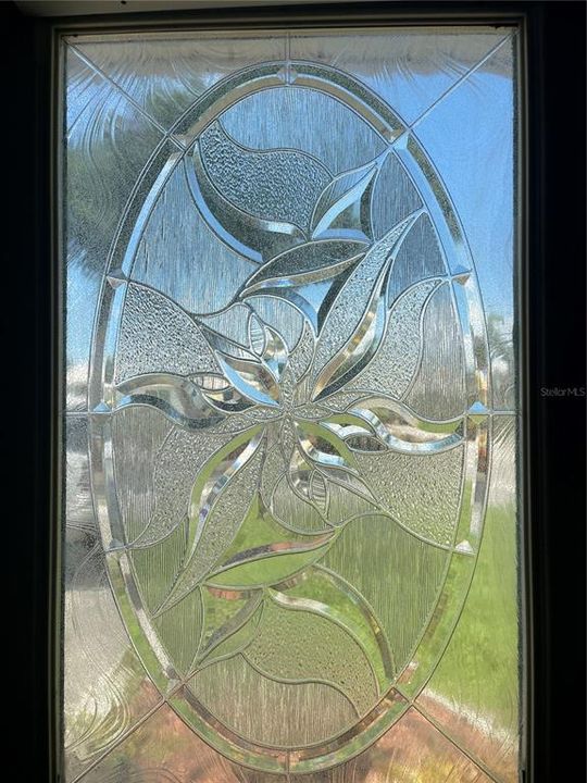 合同活跃: $195,000 (3 贝兹, 2 浴室, 1311 平方英尺)