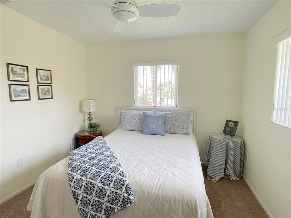 合同活跃: $195,000 (3 贝兹, 2 浴室, 1311 平方英尺)