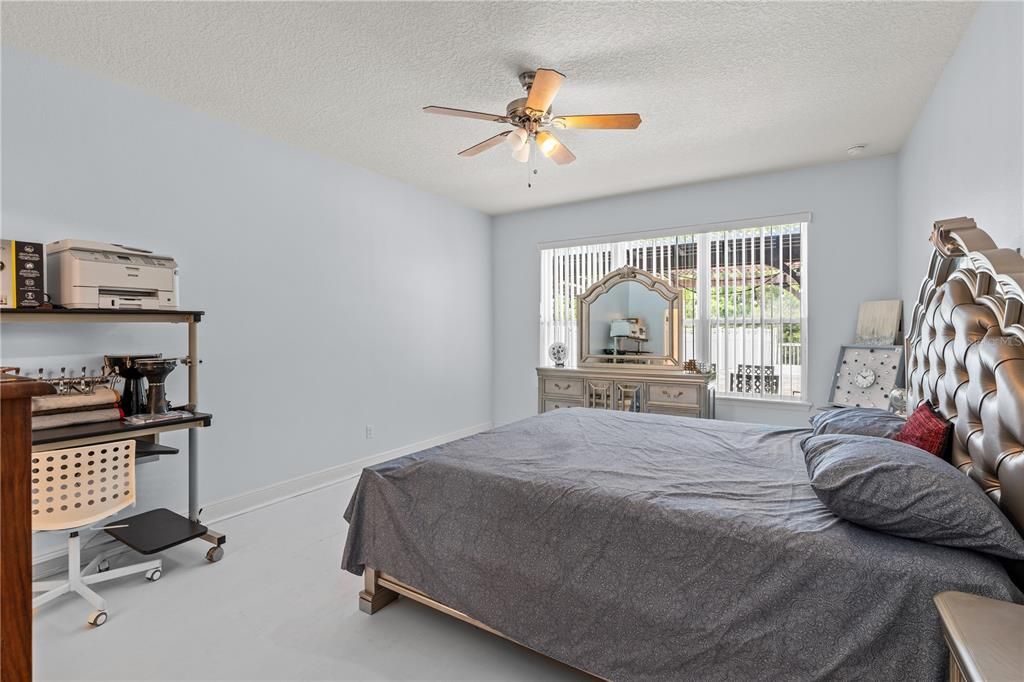 For Sale: $899,950 (6 beds, 4 baths, 4857 Square Feet)