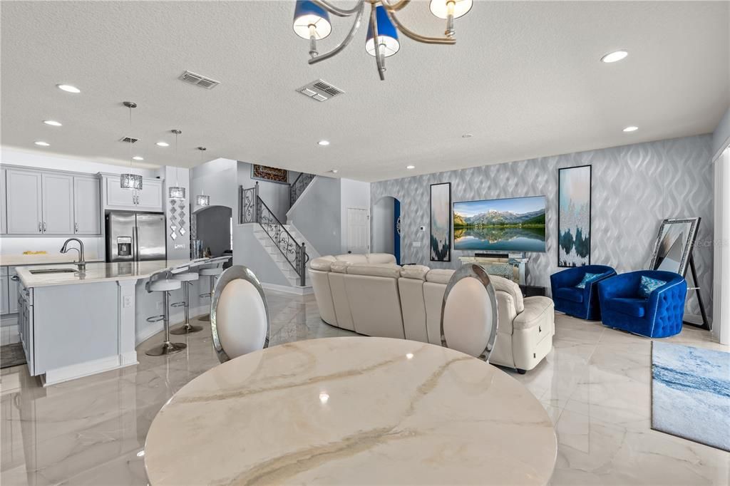 For Sale: $899,950 (6 beds, 4 baths, 4857 Square Feet)