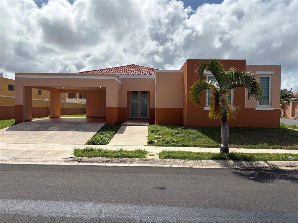 Recently Sold: $400,000 (4 beds, 3 baths, 2332 Square Feet)