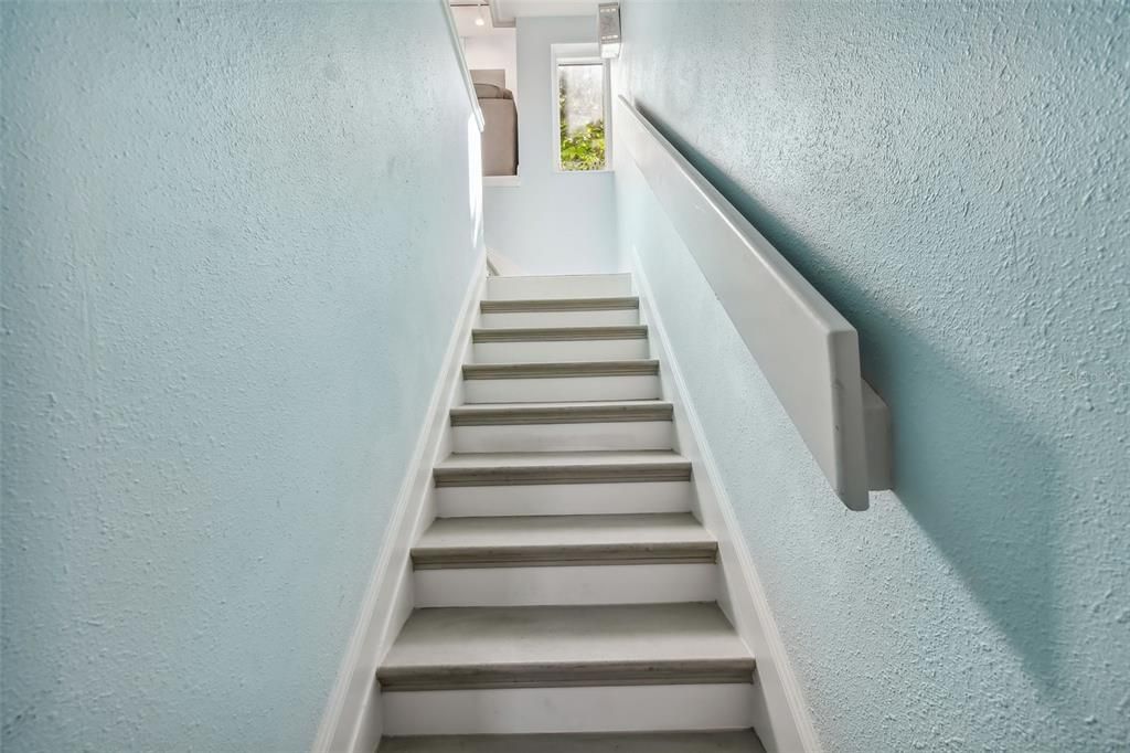 Activo con contrato: $2,600 (2 camas, 2 baños, 1728 Pies cuadrados)