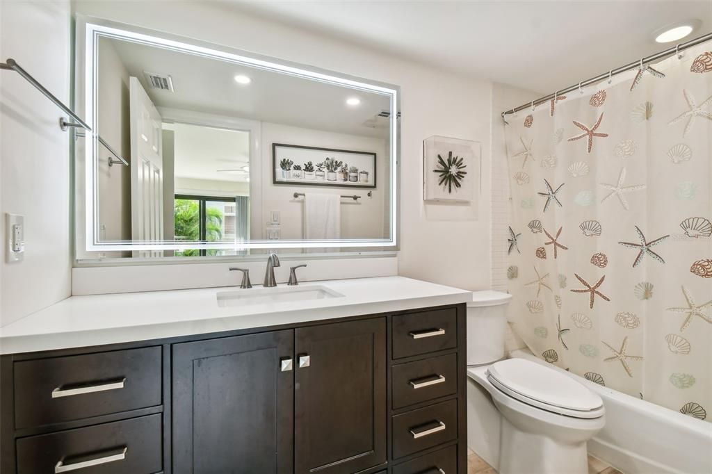 Activo con contrato: $2,600 (2 camas, 2 baños, 1728 Pies cuadrados)