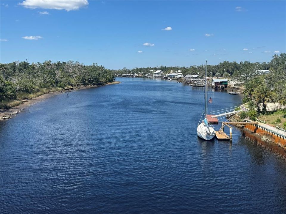 En Venta: $378,000 (28.06 acres)