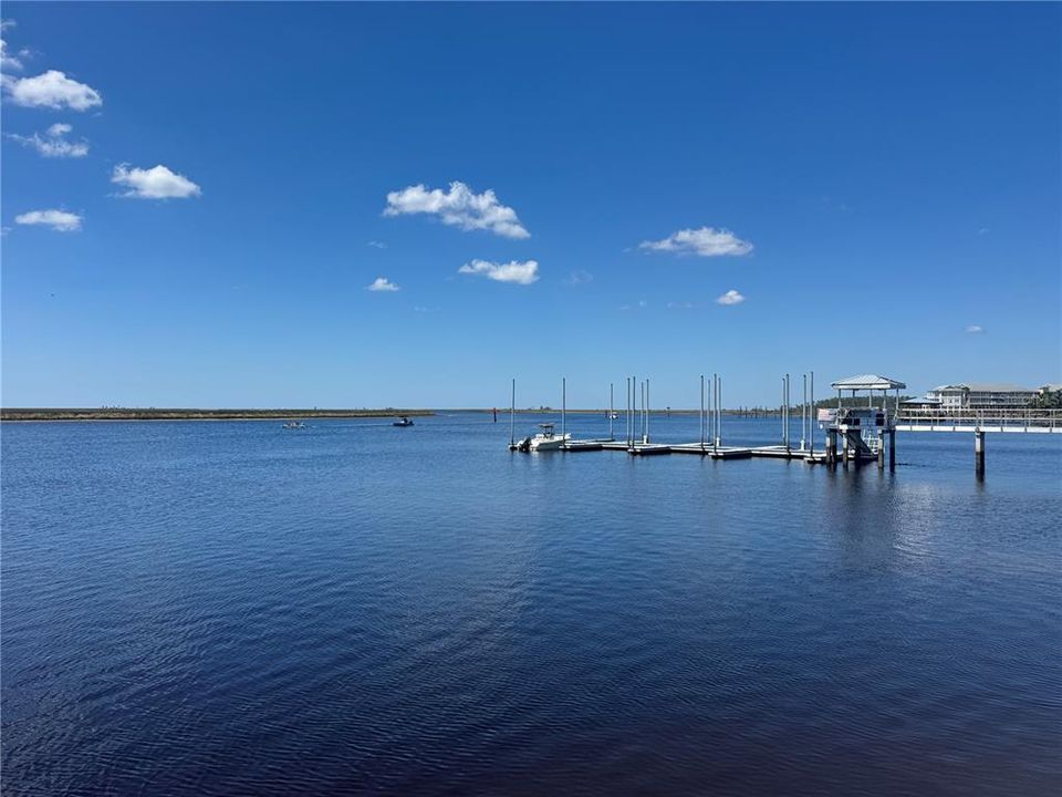 En Venta: $378,000 (28.06 acres)