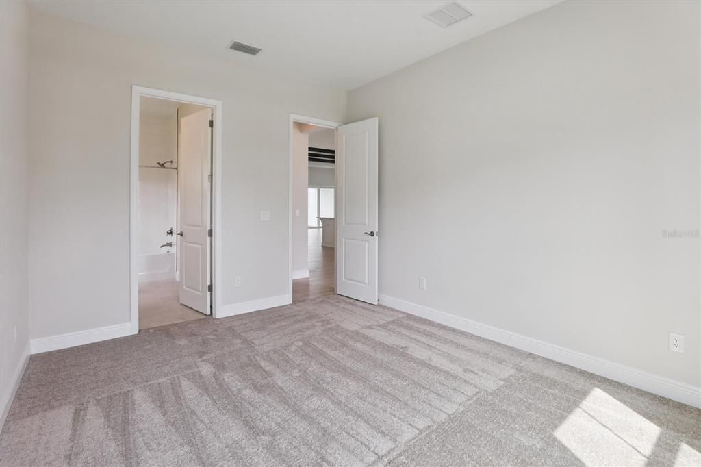 На продажу: $1,099,990 (5 спален, 4 ванн, 3861 Квадратных фут)