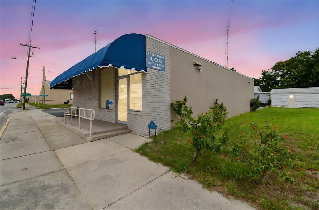 For Sale: $650,000 (0 beds, 0 baths, 1728 Square Feet)