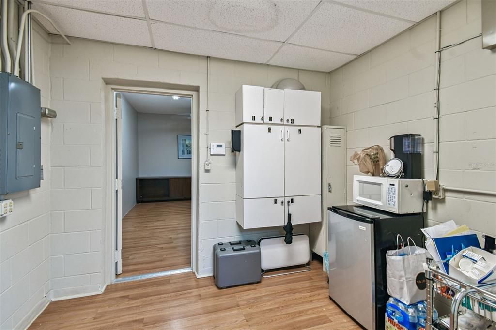 For Sale: $650,000 (0 beds, 0 baths, 1728 Square Feet)