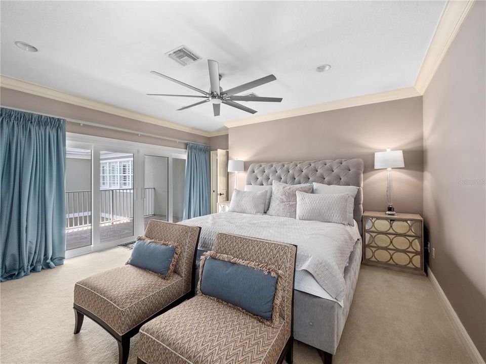 待售: $850,000 (5 贝兹, 4 浴室, 4847 平方英尺)