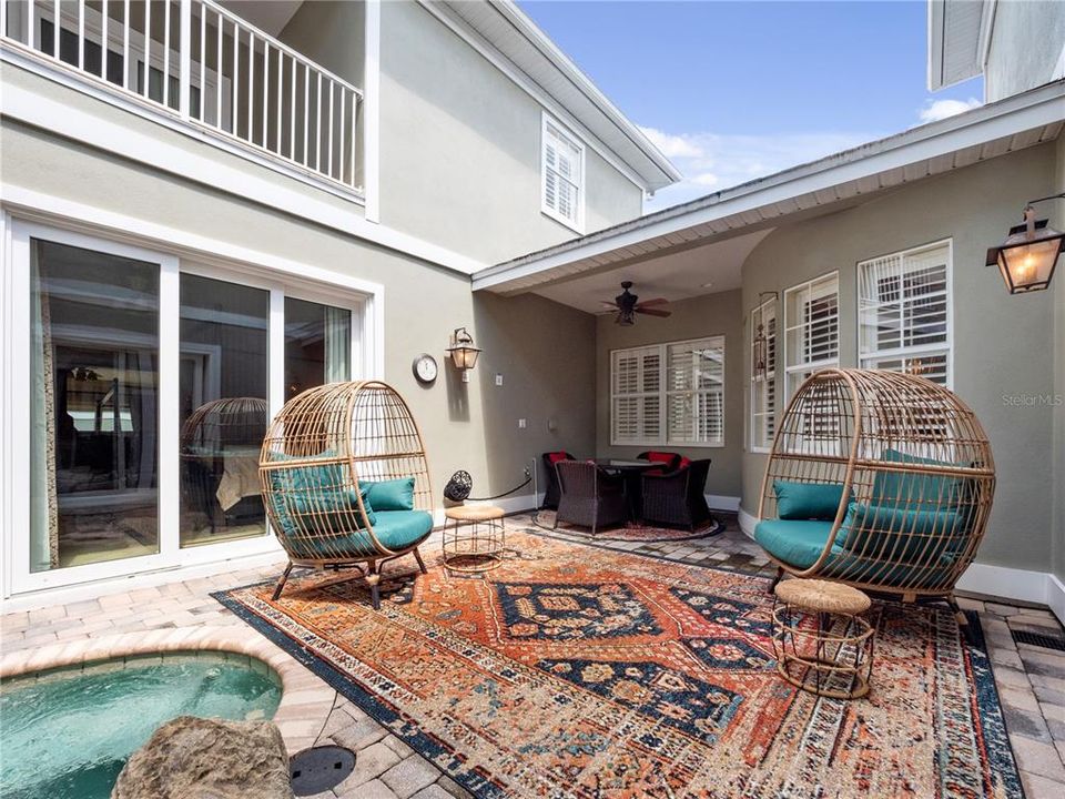 待售: $850,000 (5 贝兹, 4 浴室, 4847 平方英尺)