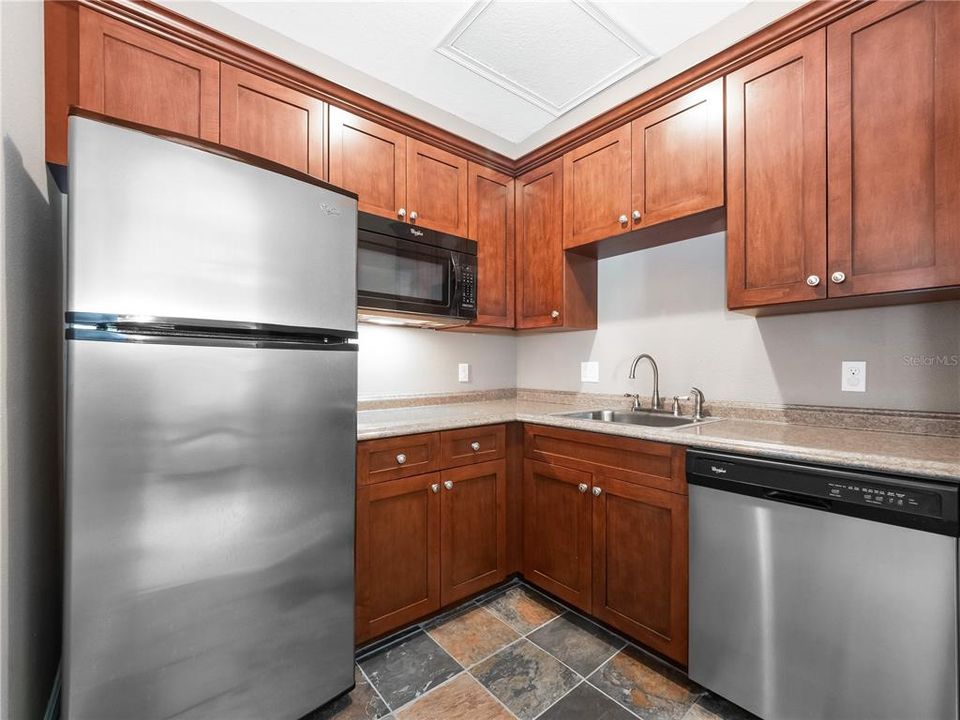 待售: $850,000 (5 贝兹, 4 浴室, 4847 平方英尺)