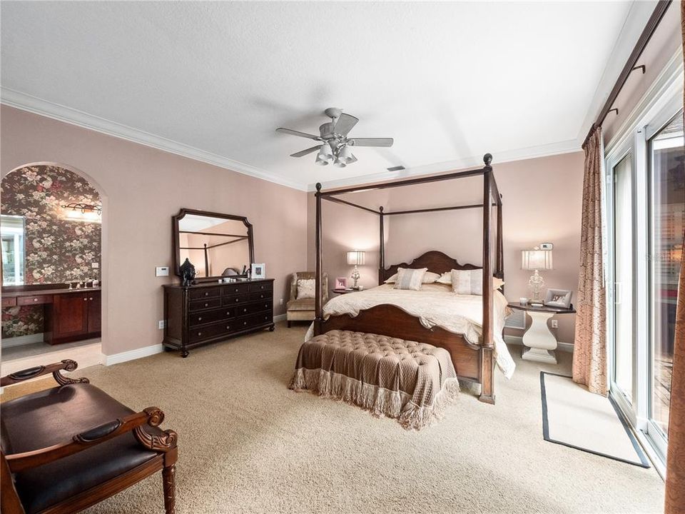 待售: $850,000 (5 贝兹, 4 浴室, 4847 平方英尺)