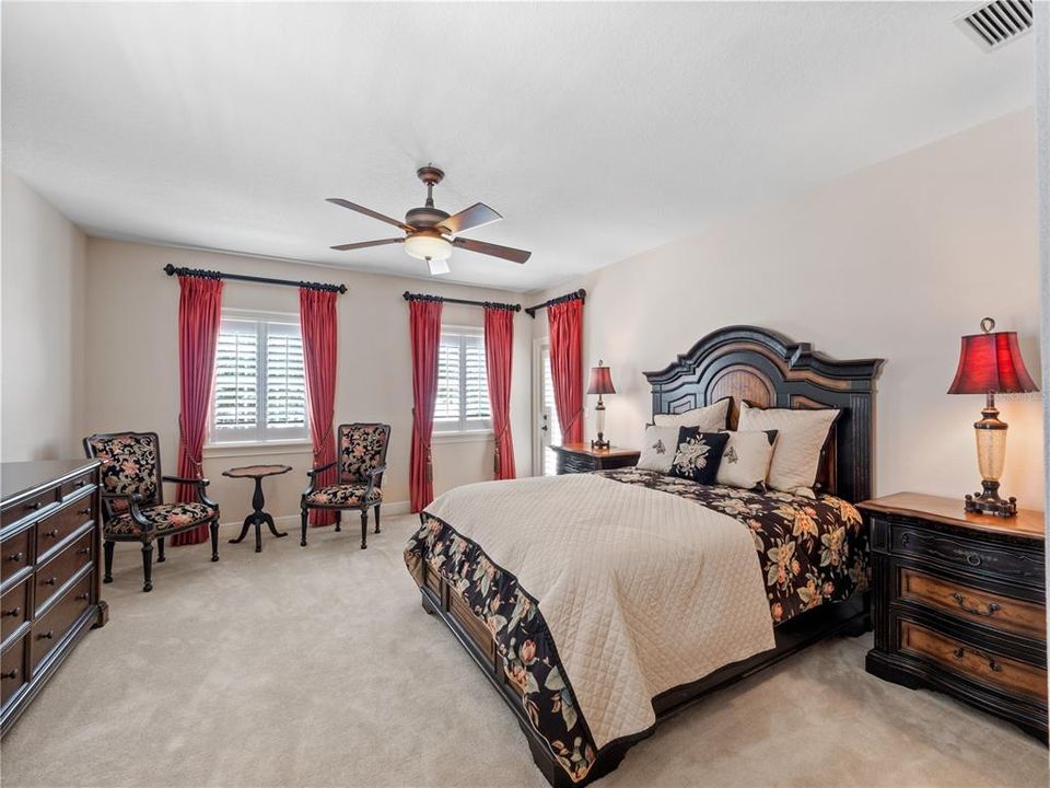 待售: $850,000 (5 贝兹, 4 浴室, 4847 平方英尺)