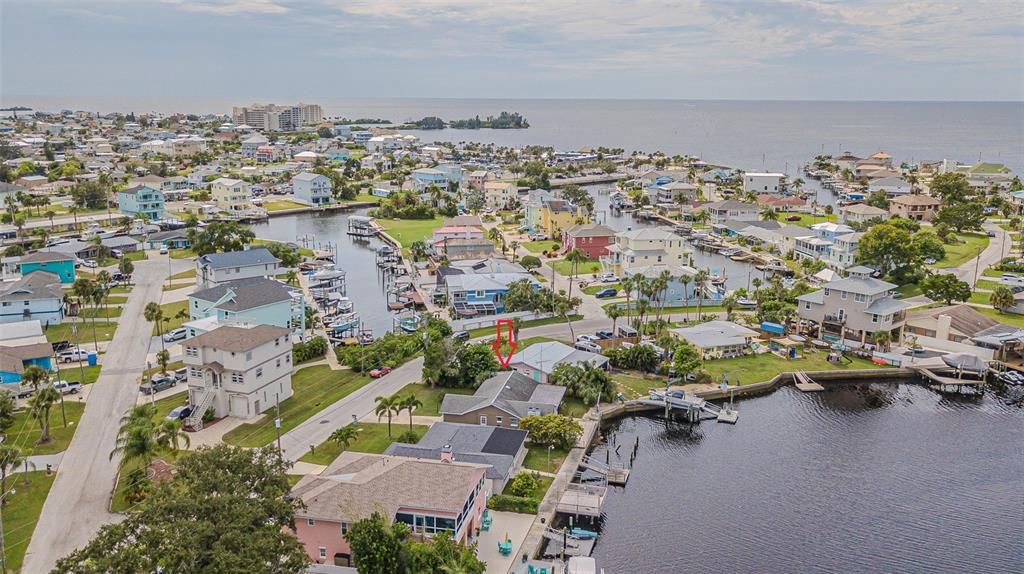 Под контрактом: $398,900 (2 спален, 2 ванн, 1492 Квадратных фут)