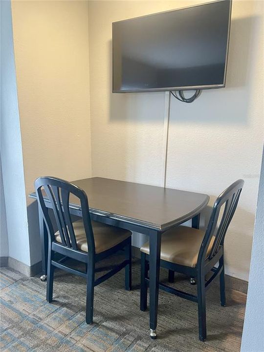 Activo con contrato: $165,000 (1 camas, 1 baños, 408 Pies cuadrados)