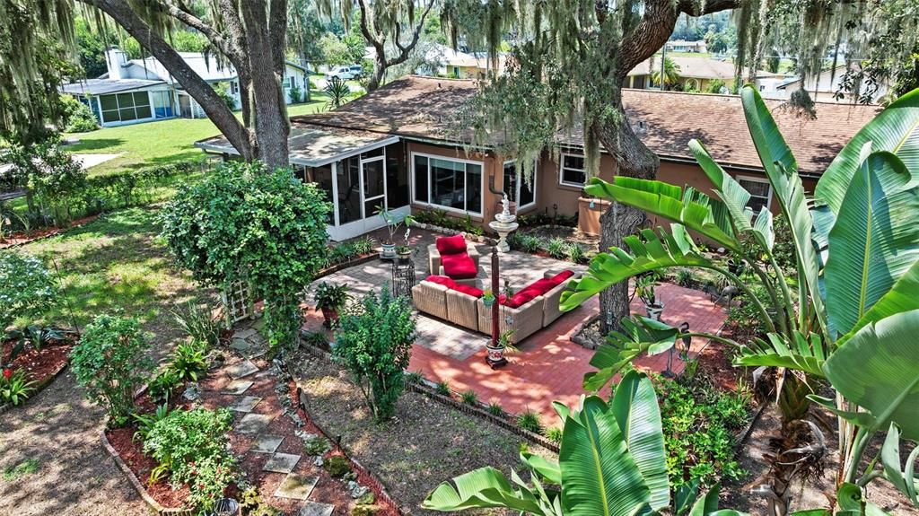 Active With Contract: $250,000 (2 beds, 1 baths, 1014 Square Feet)