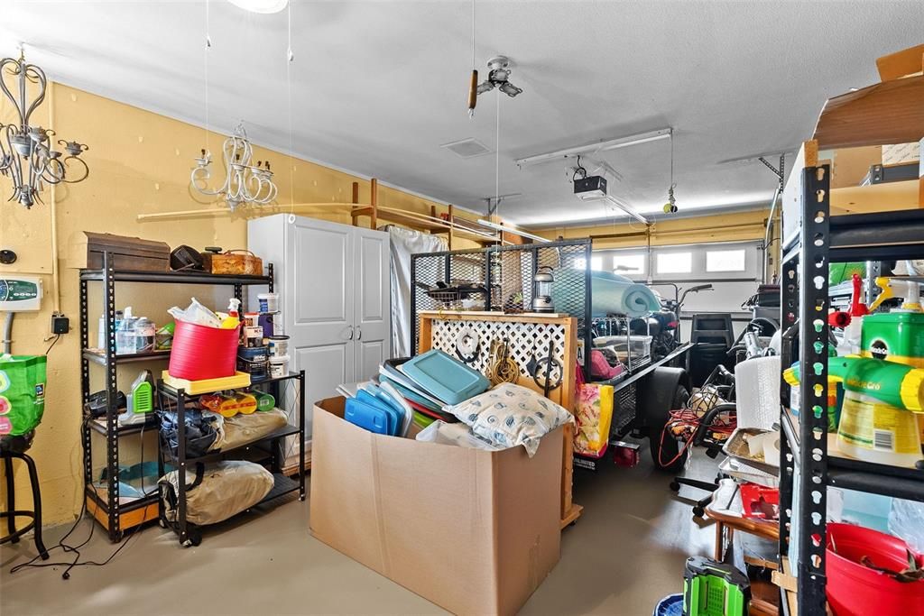 Active With Contract: $250,000 (2 beds, 1 baths, 1014 Square Feet)