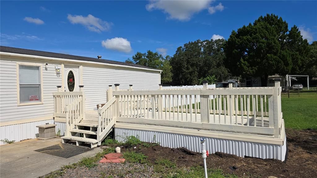 Active With Contract: $219,000 (3 beds, 2 baths, 1216 Square Feet)