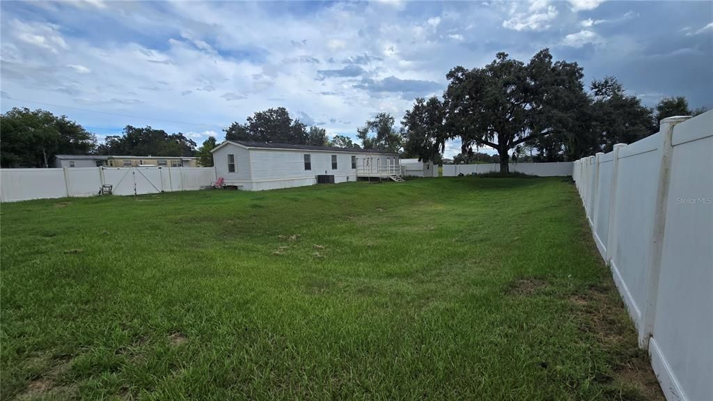 Active With Contract: $219,000 (3 beds, 2 baths, 1216 Square Feet)