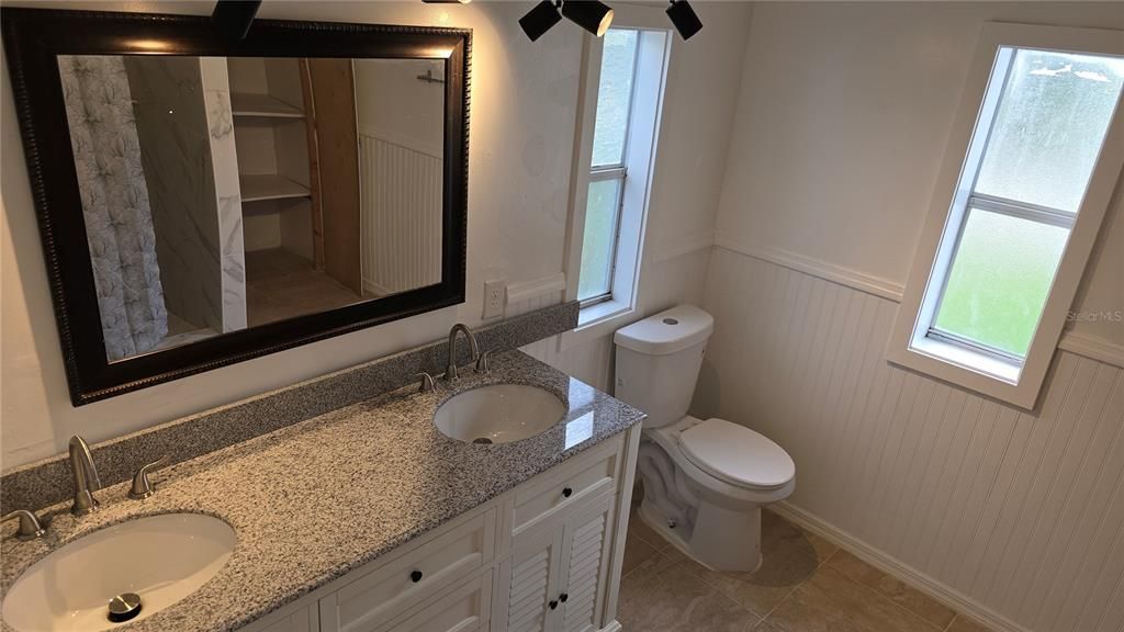 Active With Contract: $219,000 (3 beds, 2 baths, 1216 Square Feet)