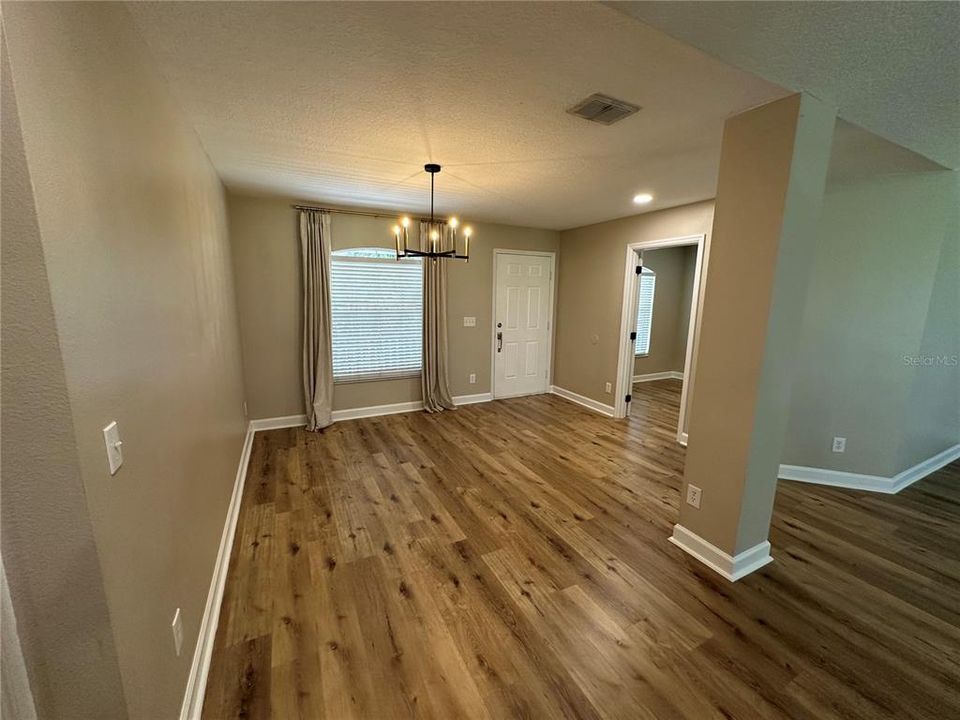 En Venta: $485,000 (3 camas, 2 baños, 2035 Pies cuadrados)