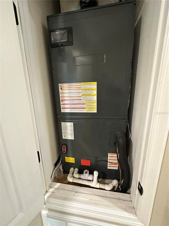 En Venta: $485,000 (3 camas, 2 baños, 2035 Pies cuadrados)