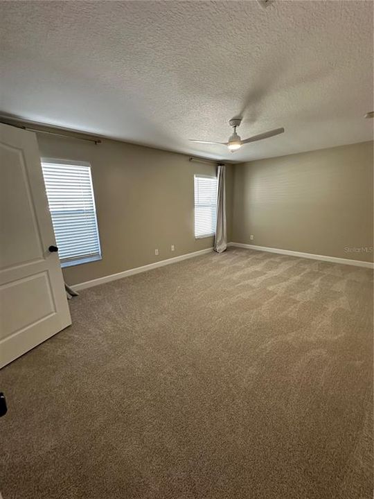 En Venta: $485,000 (3 camas, 2 baños, 2035 Pies cuadrados)