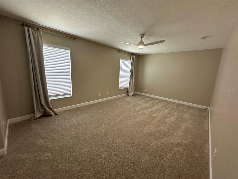 En Venta: $485,000 (3 camas, 2 baños, 2035 Pies cuadrados)