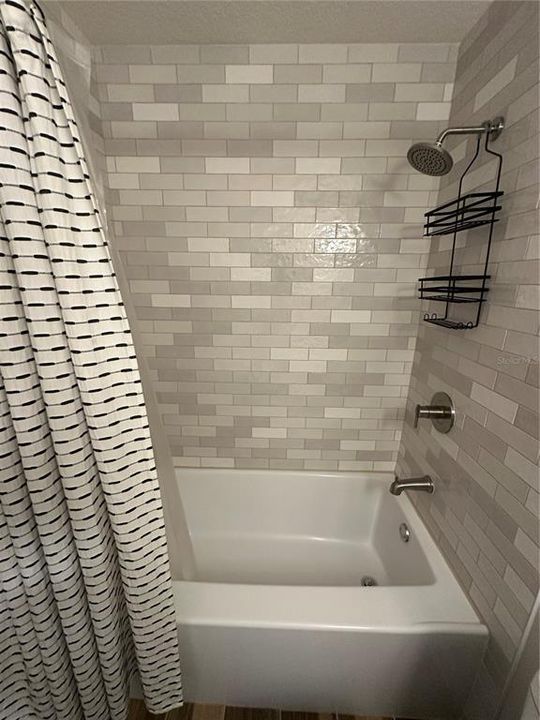 En Venta: $485,000 (3 camas, 2 baños, 2035 Pies cuadrados)