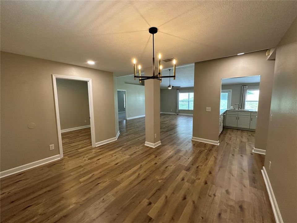 En Venta: $485,000 (3 camas, 2 baños, 2035 Pies cuadrados)